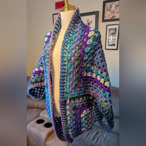 NEW, Crochet granny square cardigan, handmade, Size Large-2XL - Picture 4 of 7